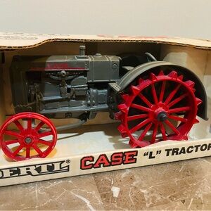 1988 ERTL Antique Case “L” Tractor 1:16 Diecast Model NIB